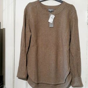 Neiman Marcus Cashmere Sweater, 2ply cashmere beautiful pull over sweater.